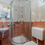 1 Bedroom Stunning In Apartment Barbat na Rabu