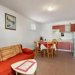 1 Bedroom Stunning In Apartment Barbat na Rabu